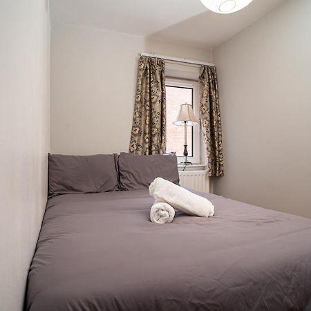 3 Bedroom Central Apartment In Belfast City Centre Екстериор снимка