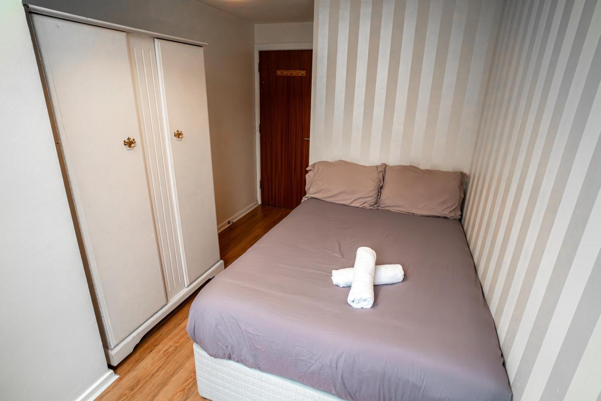 3 Bedroom Central Apartment In Belfast City Centre Екстериор снимка