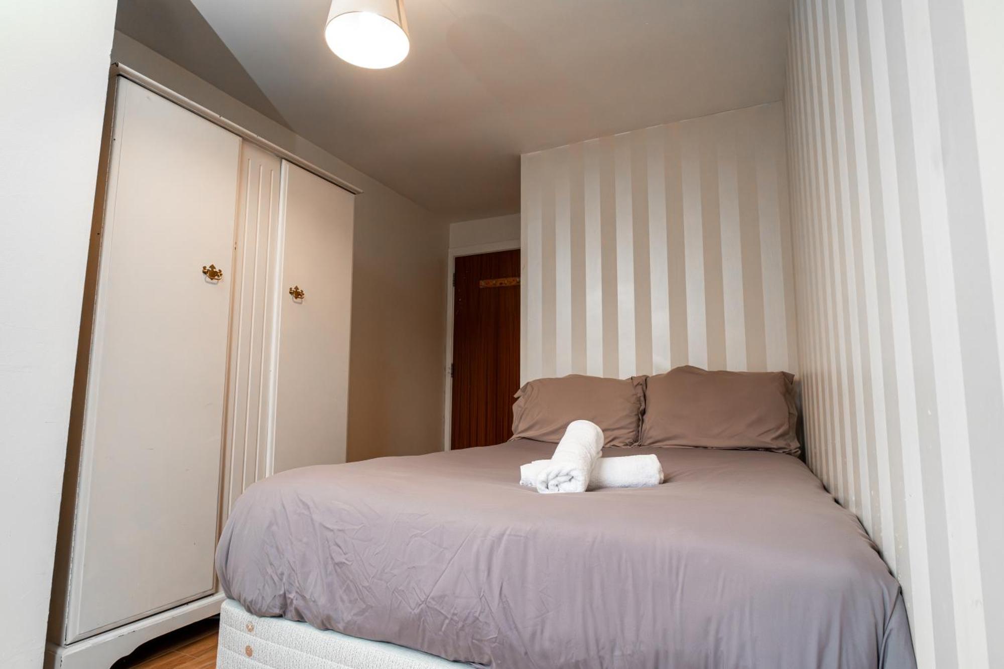 3 Bedroom Central Apartment In Belfast City Centre Екстериор снимка